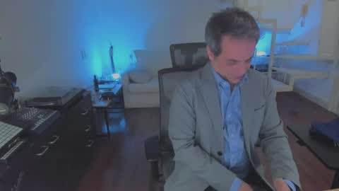 Snapshot of andy0pandi chatting on June 3, 2026, 2:14 am Andrew online show from June 3, 2026, 2:14 am