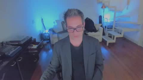 Snapshot of andy0pandi chatting on June 29, 2026, 8:20 am Andrew online show from June 29, 2026, 8:20 am