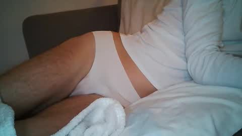 andy_24j online show from January 13, 2026, 6:46 pm