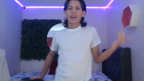 andy_dan1 online show from January 30, 2025, 8:10 pm