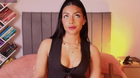 andy_saenz13 online show from May 16, 2026, 12:29 am