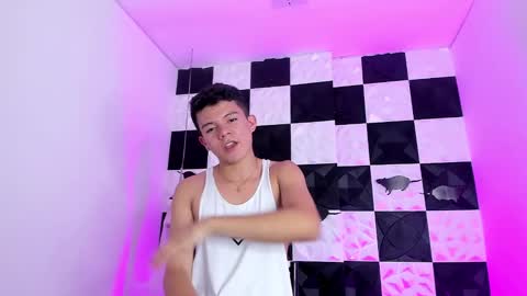 andyfame11 online show from October 28, 2025, 7:05 pm