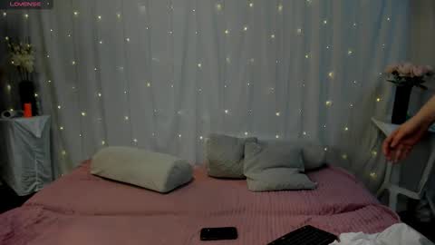 Mandy and Andy online show from November 7, 2025, 7:14 pm