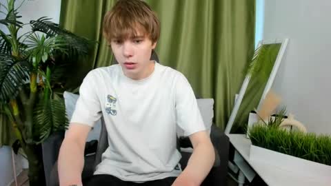 Mandy and Andy online show from June 3, 2026, 1:25 pm