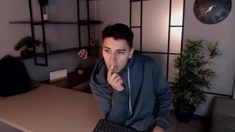 Andy Joy  online show from March 8, 2025, 10:22 am