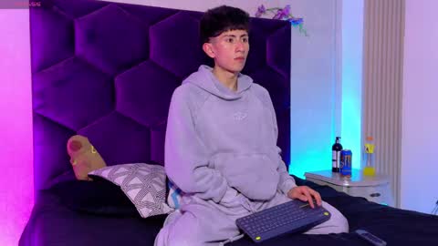 andyjustgame  online show from April 24, 2026, 4:48 am