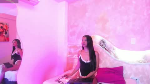 ANEE SAVAL online show from October 21, 2025, 11:55 am