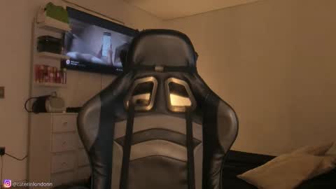      online show from November 15, 2025, 5:38 am