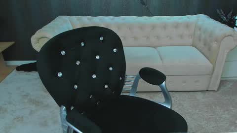 Snapshot of anemariejolie chatting on February 10, 2025, 10:51 pm Anne online show from February 10, 2025, 10:51 pm