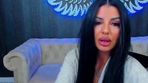 Snapshot of anemariejolie chatting on March 7, 2025, 7:05 pm Anne online show from March 7, 2025, 7:05 pm