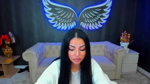 Snapshot of anemariejolie chatting on October 5, 2025, 6:50 pm Anne online show from October 5, 2025, 6:50 pm