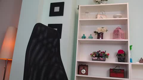 Snapshot of aneshereforu chatting on February 4, 2025, 1:59 pm Anes online show from February 4, 2025, 1:59 pm