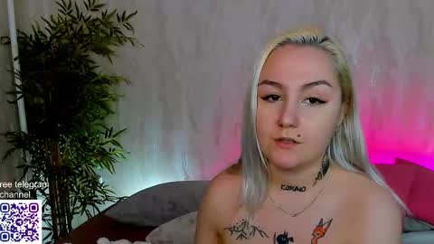 Anet Dream online show from December 13, 2025, 7:53 pm