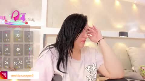 anette_cooper online show from November 12, 2025, 3:51 am