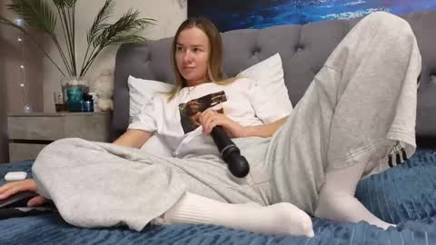 Snapshot of ange1ok chatting on May 6, 2026, 2:55 pm ange1ok online show from May 6, 2026, 2:55 pm