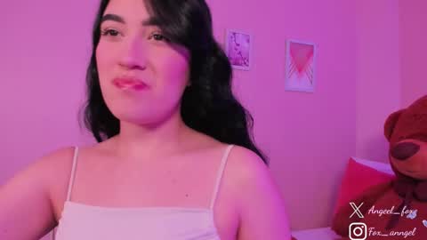 Angel  online show from September 9, 2025, 3:06 am