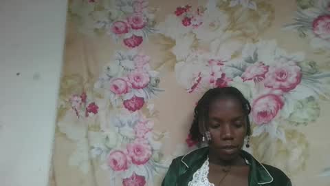 angeeliine online show from March 12, 2026, 6:52 am