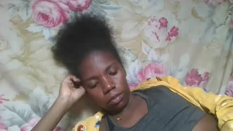 Snapshot of angeeliine chatting on April 16, 2026, 6:52 pm angeeliine online show from April 16, 2026, 6:52 pm