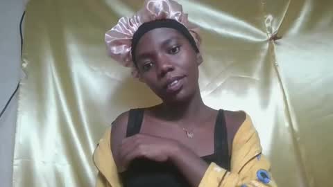 Snapshot of angeeliine chatting on April 26, 2026, 5:21 pm angeeliine online show from April 26, 2026, 5:21 pm
