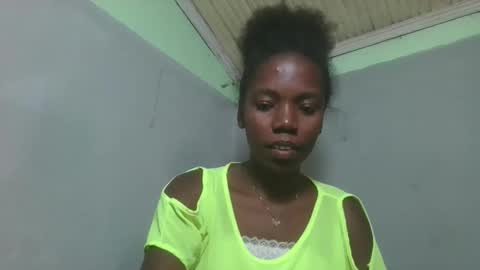Snapshot of angeeliine chatting on April 30, 2026, 10:10 am angeeliine online show from April 30, 2026, 10:10 am