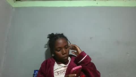 Snapshot of angeeliine chatting on June 5, 2026, 2:23 pm angeeliine online show from June 5, 2026, 2:23 pm