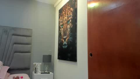 Angel online show from October 26, 2025, 3:23 am