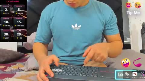 Snapshot of angel_adamx chatting on June 18, 2026, 11:58 am Angel online show from June 18, 2026, 11:58 am