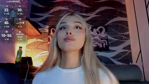 Snapshot of angel_dragun chatting on May 19, 2026, 4:08 am Angel-dragun online show from May 19, 2026, 4:08 am