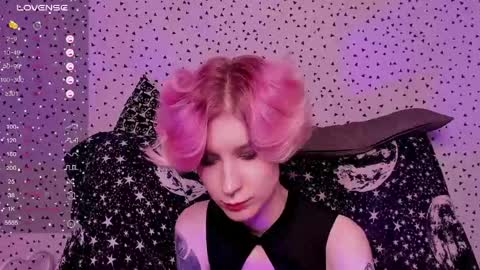 Snapshot of angel_julles chatting on May 17, 2026, 2:20 am Angel Dust online show from May 17, 2026, 2:20 am
