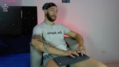 angel_kyrozz online show from March 23, 2026, 7:07 pm
