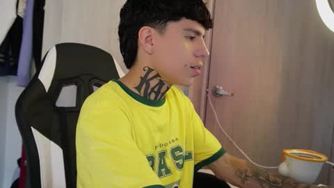 angel_luna0 online show from June 1, 2026, 6:53 pm
