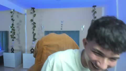 Snapshot of angel_of_sinn chatting on April 16, 2026, 4:02 am angel_of_sinn online show from April 16, 2026, 4:02 am