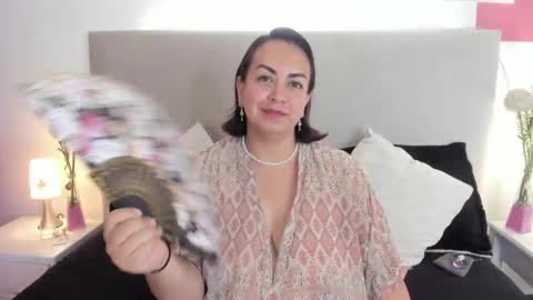 angel_velvet_ online show from April 1, 2026, 10:29 pm