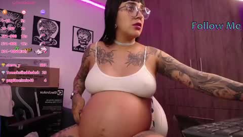 Snapshot of angela_lauren chatting on May 15, 2026, 11:34 pm Angela online show from May 15, 2026, 11:34 pm