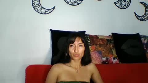 Snapshot of angela_mis chatting on May 8, 2026, 8:14 pm Angela online show from May 8, 2026, 8:14 pm