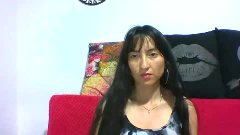 Snapshot of angela_mis chatting on July 16, 2026, 12:27 am Angela online show from July 16, 2026, 12:27 am