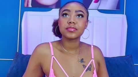 Angela Roberts online show from October 21, 2025, 2:56 am