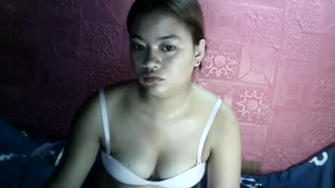 Snapshot of angela_rose12345 chatting on June 16, 2026, 10:51 am angela_rose12345 online show from June 16, 2026, 10:51 am