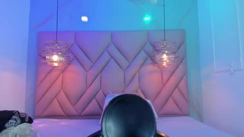 Snapshot of angelaa_cute chatting on June 8, 2026, 12:05 pm ANGELA online show from June 8, 2026, 12:05 pm