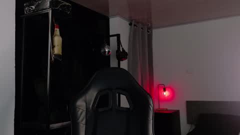 Angela help me reach 100 thumbs up online show from October 10, 2025, 7:35 pm