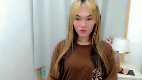 angela online show from September 29, 2025, 7:13 am