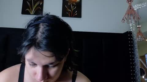 Snapshot of angelarumiee chatting on November 23, 2025, 7:35 pm Angela online show from November 23, 2025, 7:35 pm