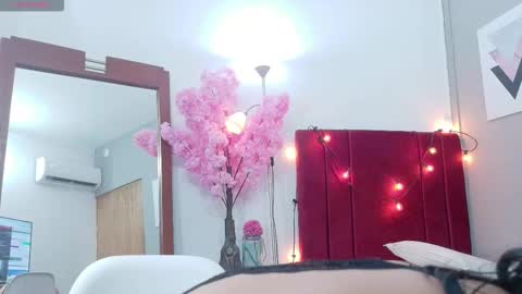 Snapshot of angelarumiee chatting on November 29, 2025, 3:31 am Angela online show from November 29, 2025, 3:31 am