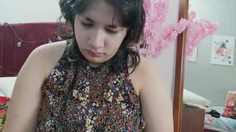 Snapshot of angelarumiee chatting on February 25, 2026, 2:32 am Angela online show from February 25, 2026, 2:32 am