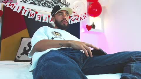 Snapshot of angelbacker chatting on February 5, 2025, 4:48 am Angel online show from February 5, 2025, 4:48 am