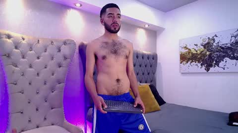 Snapshot of angelbacker chatting on November 20, 2025, 1:55 pm Angel online show from November 20, 2025, 1:55 pm