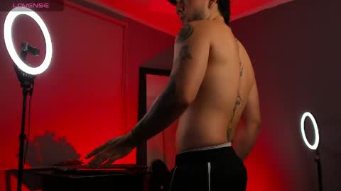 angelbell19 online show from April 22, 2026, 3:31 am