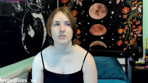 Snapshot of angelbliss_xx chatting on November 22, 2025, 4:17 pm Angel online show from November 22, 2025, 4:17 pm