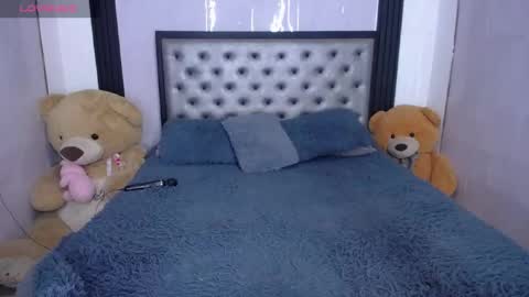 Snapshot of angelcamgirl20 chatting on May 10, 2026, 7:52 pm angel online show from May 10, 2026, 7:52 pm