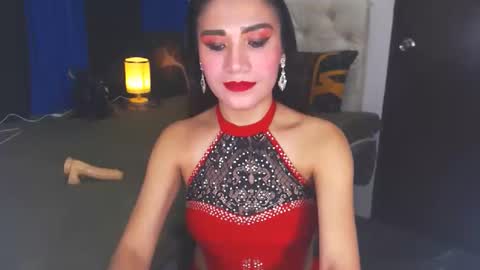 Snapshot of angelcumfallen chatting on January 14, 2025, 4:15 am Angel online show from January 14, 2025, 4:15 am